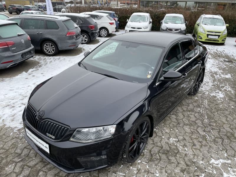 Skoda Octavia 2,0 TSi 220 RS 5d