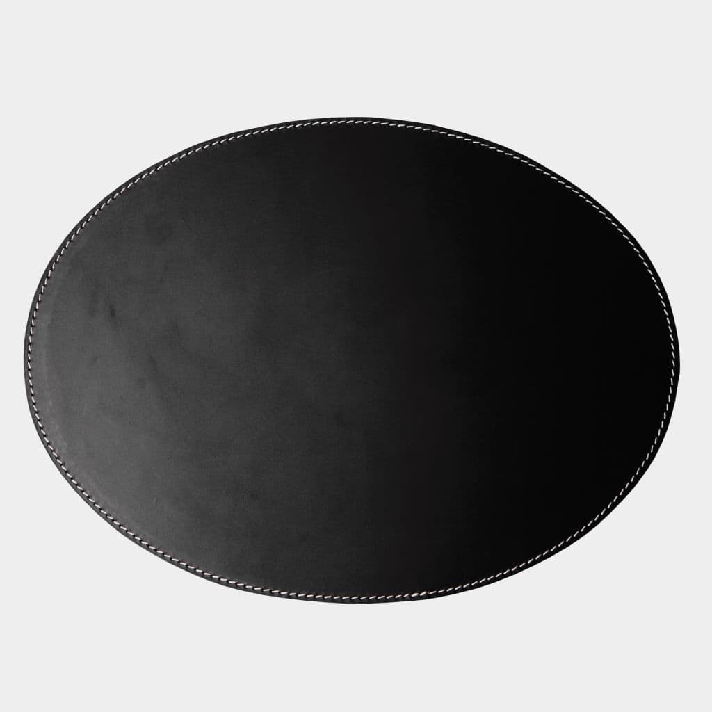 ØRSKOV - oval dækkeserviet i sort læder 34x47 cm. -logo